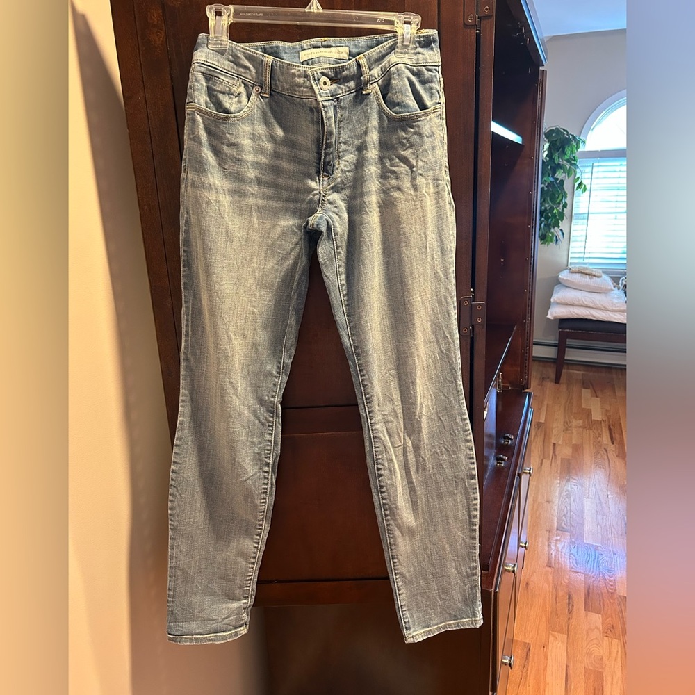 Chico's Light Blue Straight Leg Jeans Platinum Denim Size 0 (XS-0)